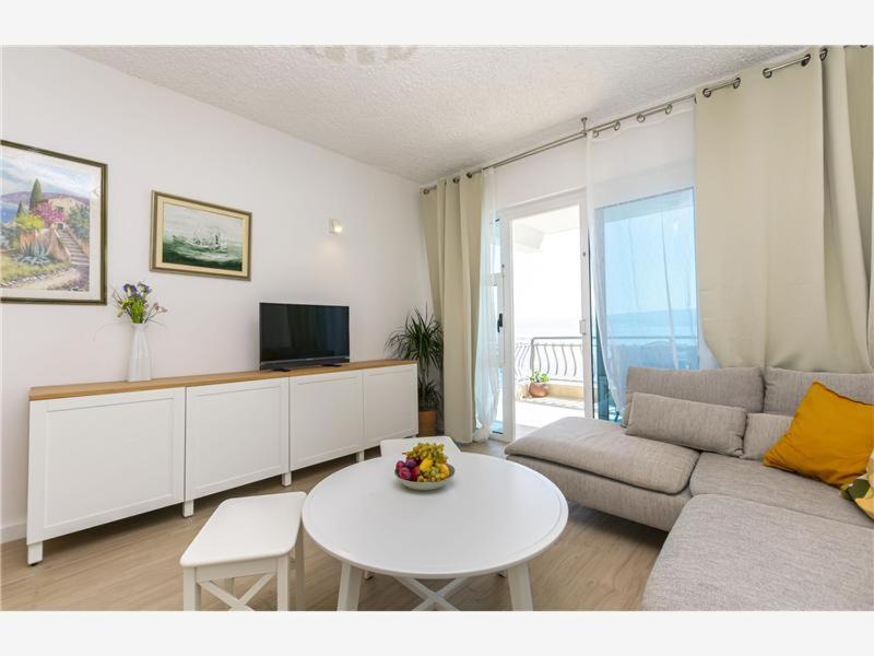 Apartments Iva Omis Phòng bức ảnh