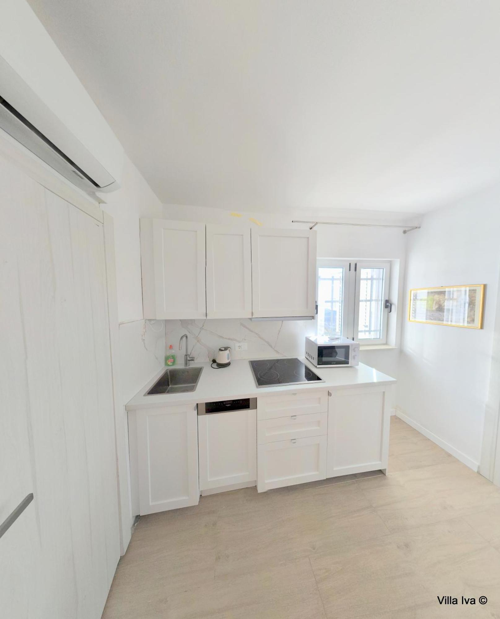Apartments Iva Omis Ngoại thất bức ảnh
